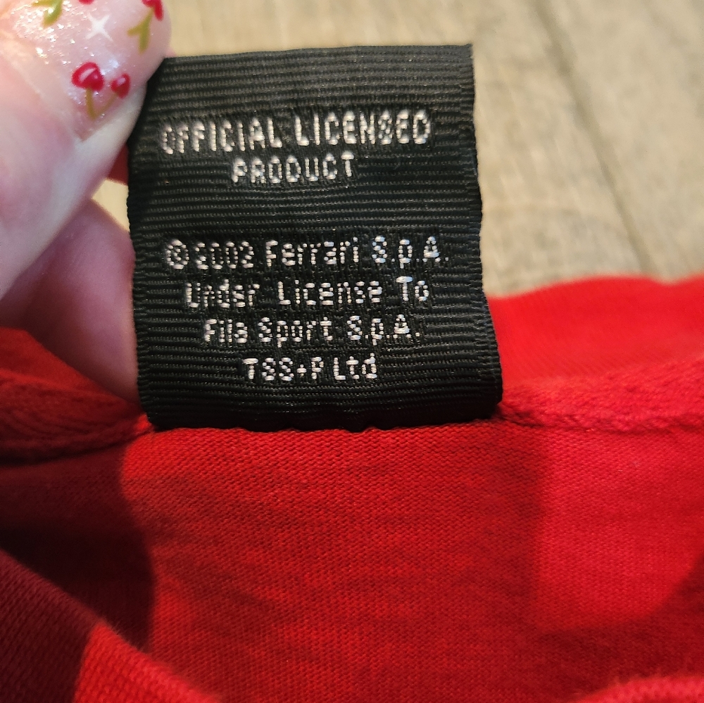 Ferrari tshirt - Picture 3 of 4